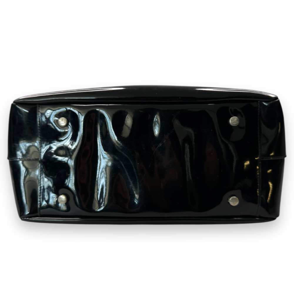 VIVIENNE WESTWOOD PATENT LEATHER BAG