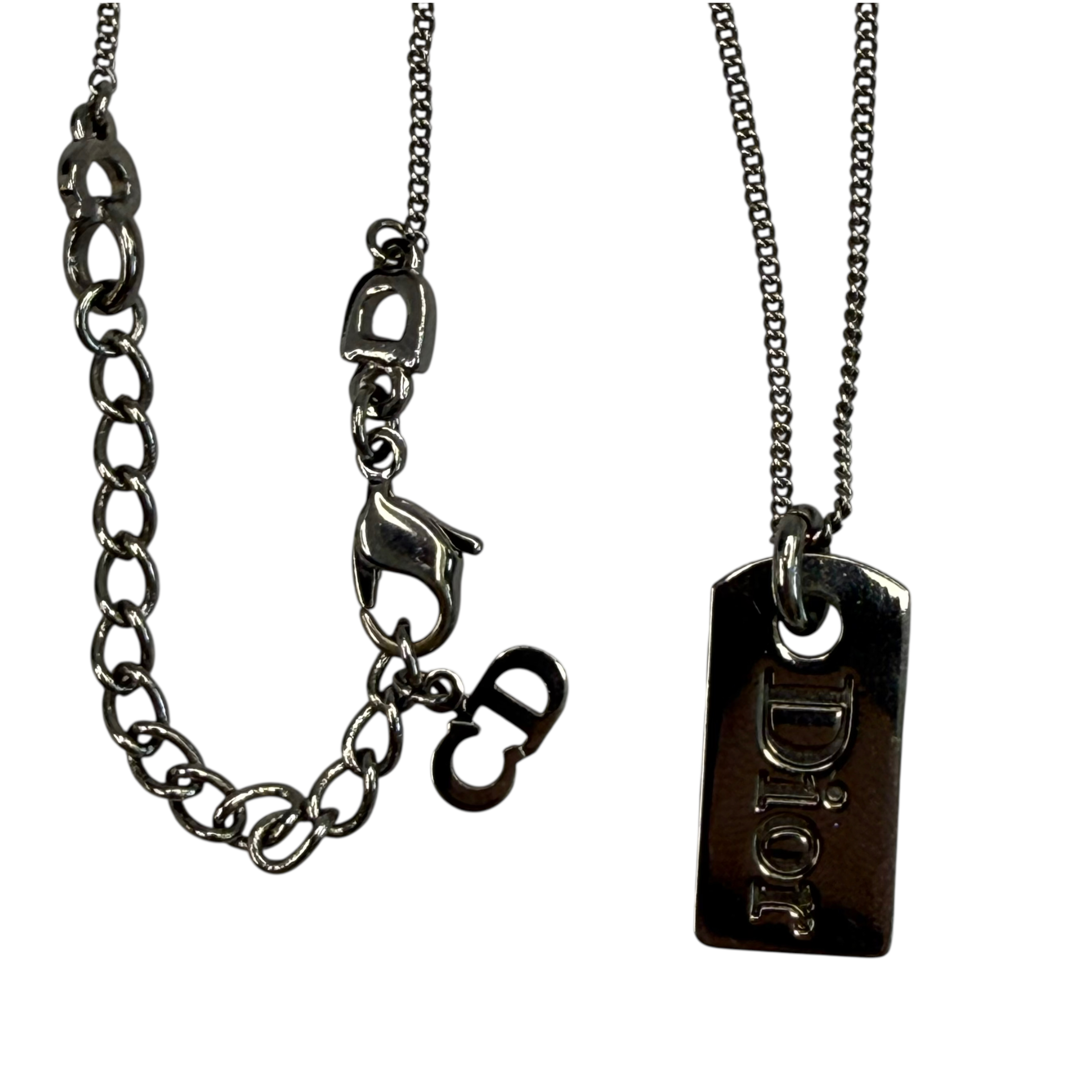 DIOR DEBOSSED SPELLOUT TAG NECKLACE - SILVER PLATED