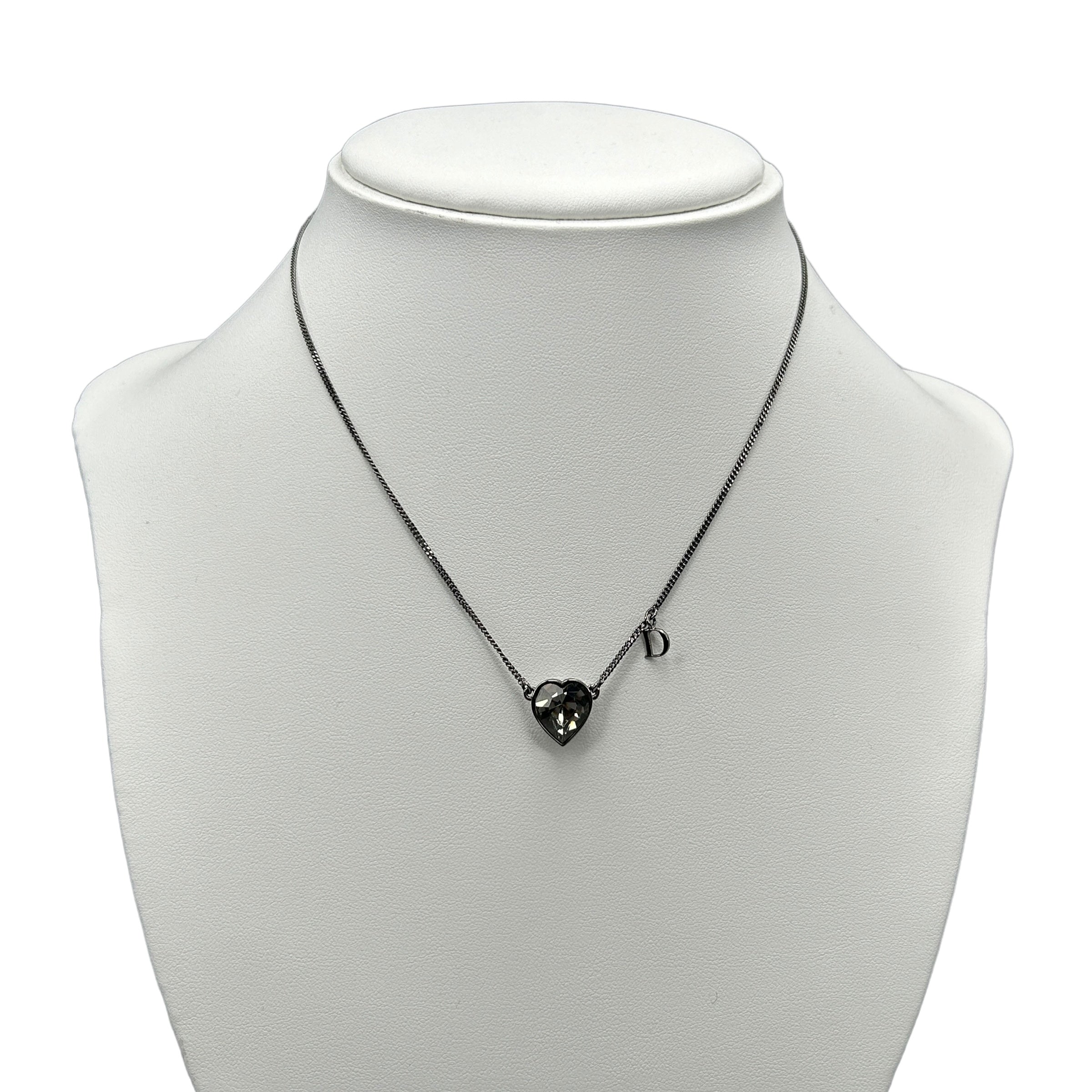 DIOR BLACK SILVER HEART STONE NECKLACE - SILVER PLATED HF4