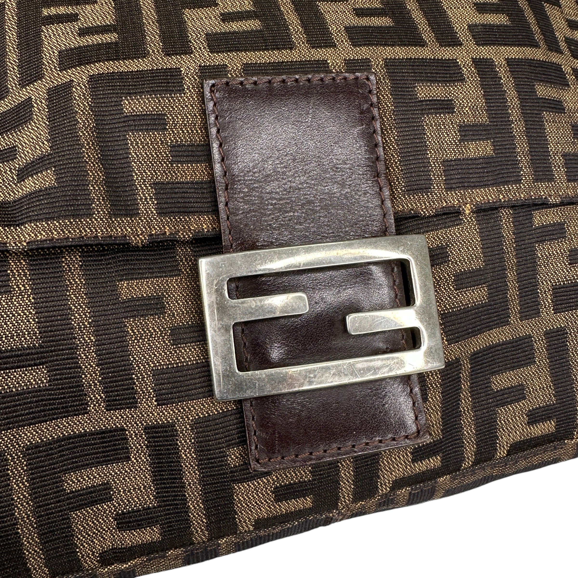 FENDI MAMMA BAGUETTE SHOULDER BAG