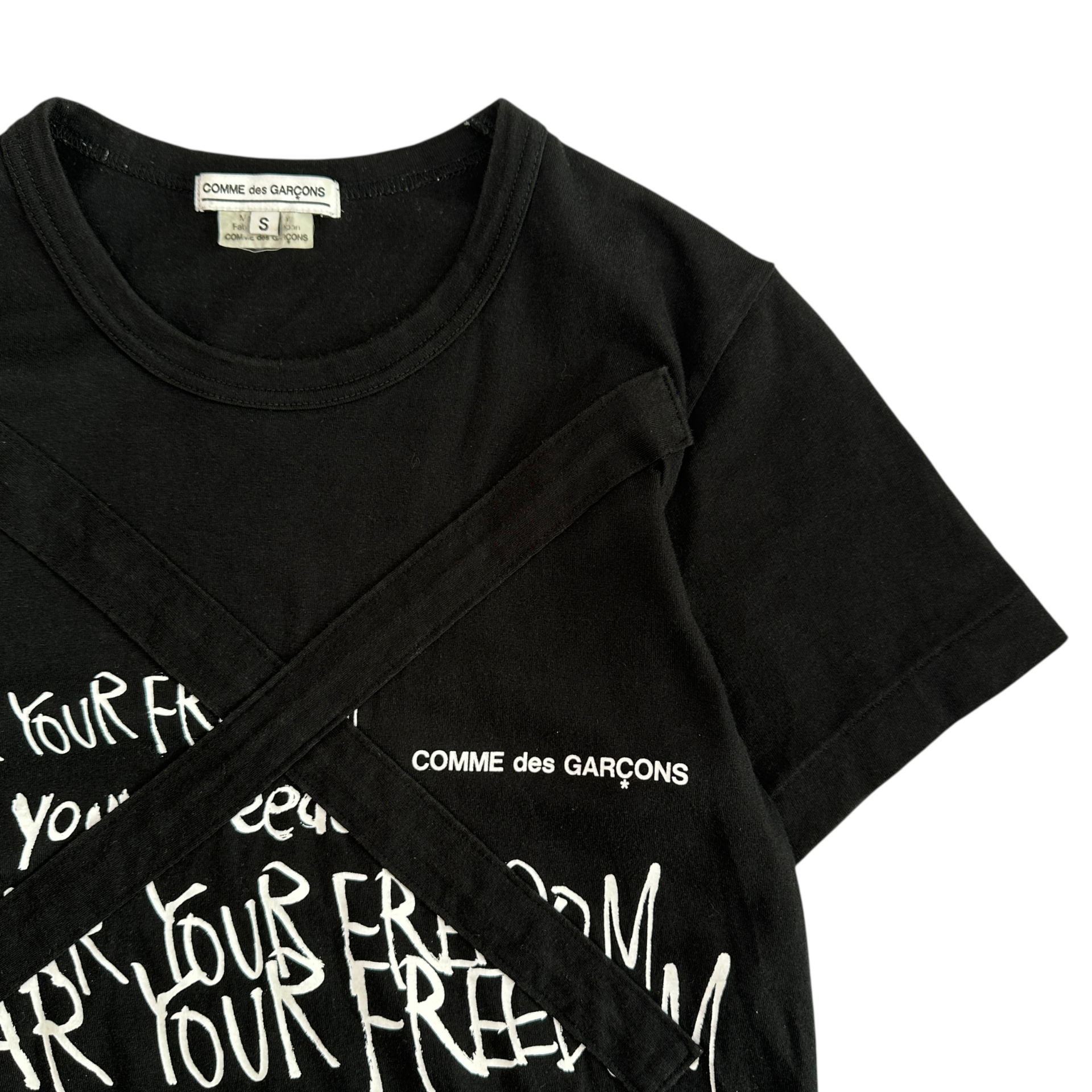 (S) COMME DES GARCONS 2021 "WEAR YOUR FREEDOM" T-SHIRT - BLACK