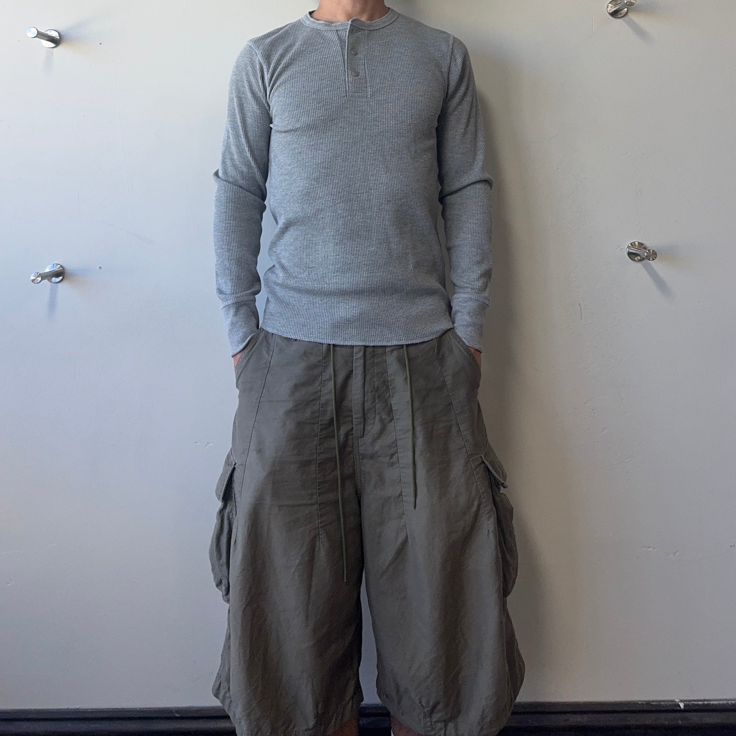 (NEW) AVIREX WAFFLE HENLEY LONG SLEEVE TOP - HEATHER GREY