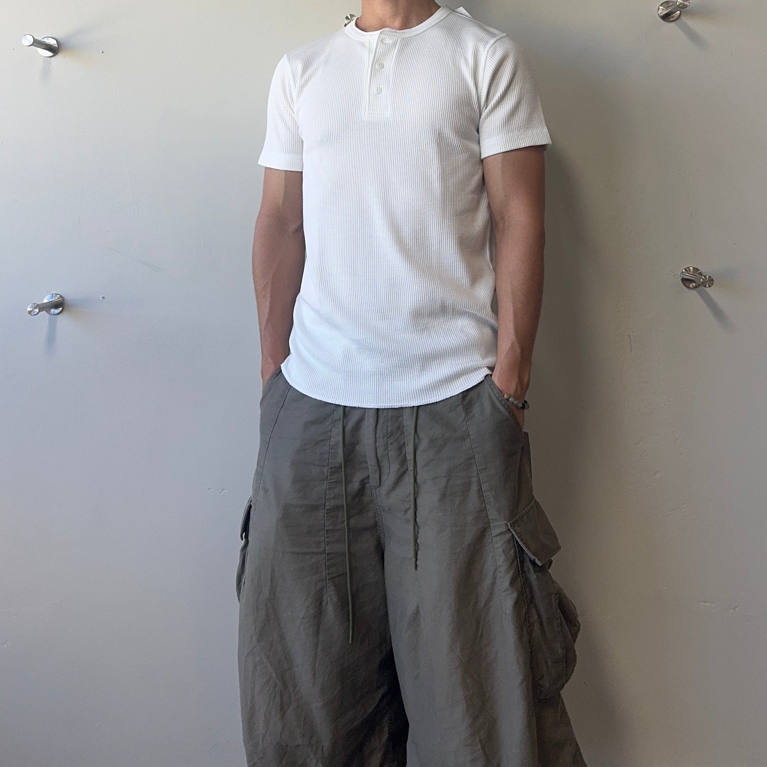 (NEW) AVIREX WAFFLE HENLEY SHORT SLEEVE TOP - WHITE