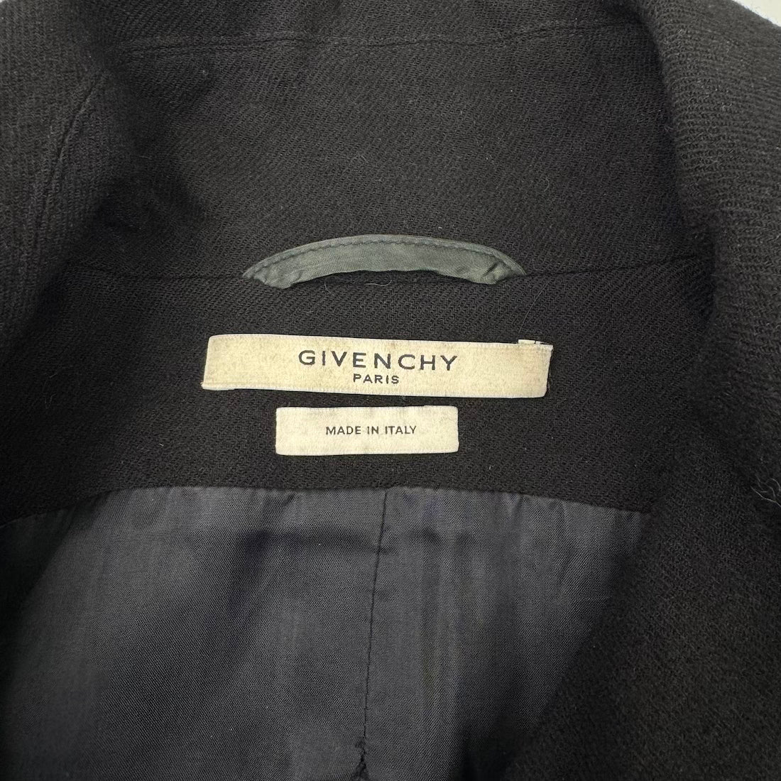 (38) GIVENCHY WOOL-BLEND BLAZER JACKET