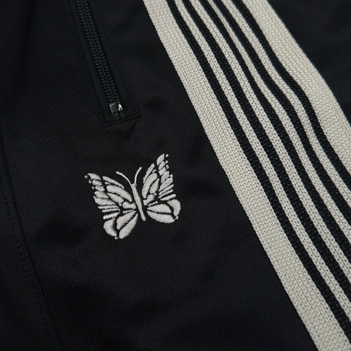 (NEW) NEEDLES H.D TRACK PANTS - BLACK / WHITE