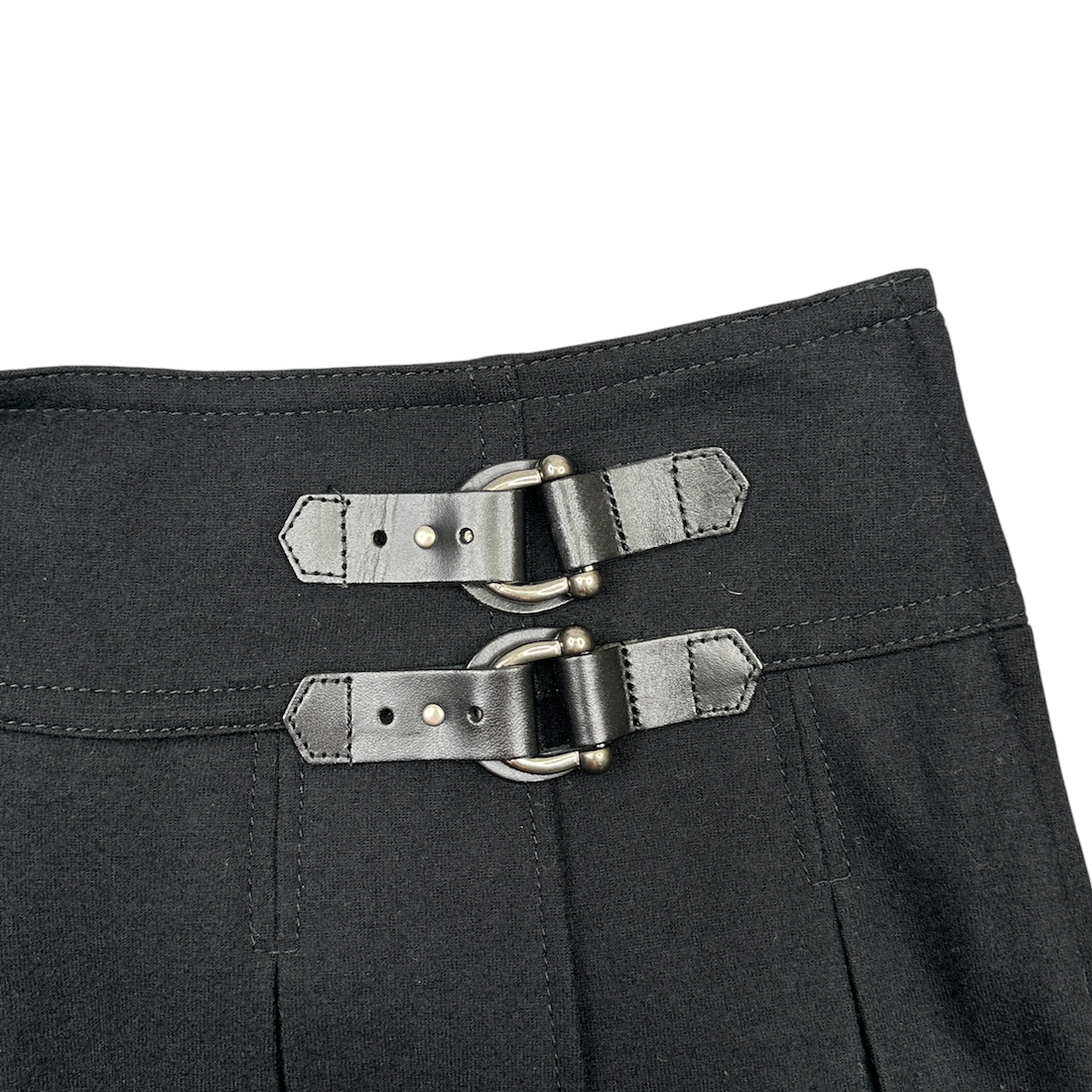 (38) BURBERRY BLUE LABEL WOOL PLEATED SKIRT
