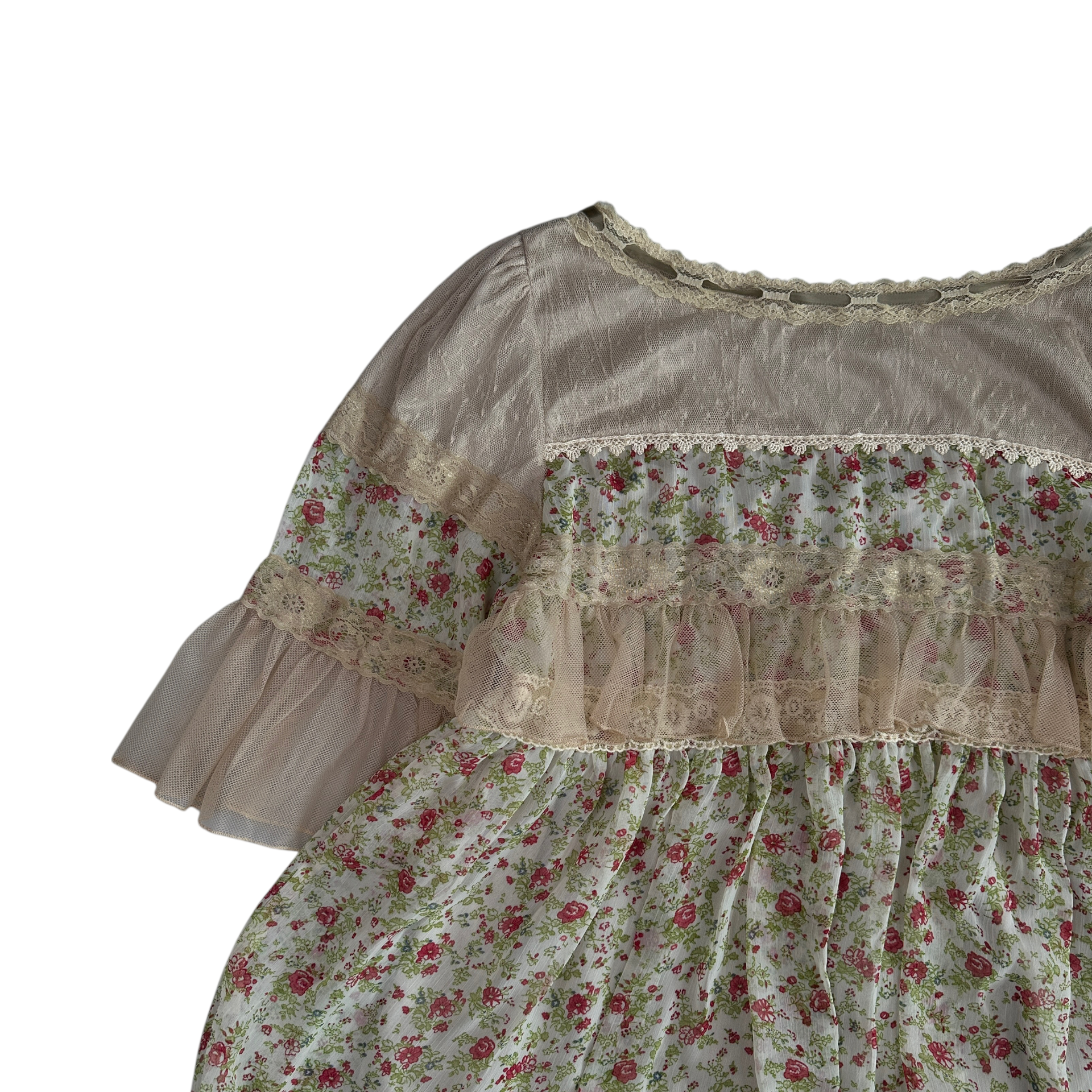 (M) AXES FEMME FLORAL BLOUSE