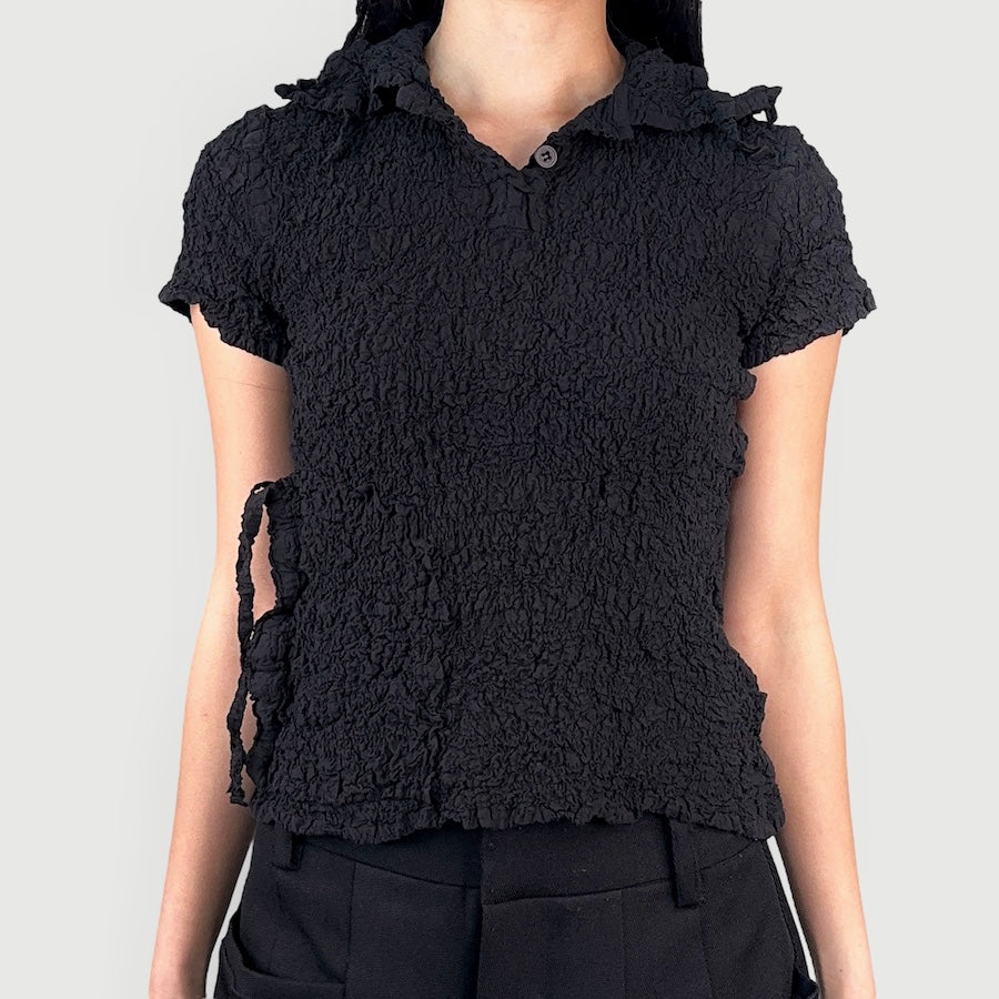 me ISSEY MIYAKE カリフラワー ポロシャツ 黒 ISSEY MIYAKE ME CAULIFLOWER POLO SHIRT - BLACK – Top Floor Gallery