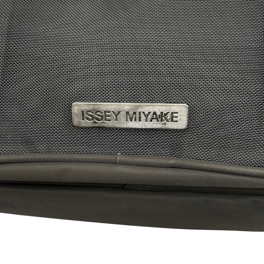 ISSEY MIYAKE MESH & NYLON TOP HANDLE BAG