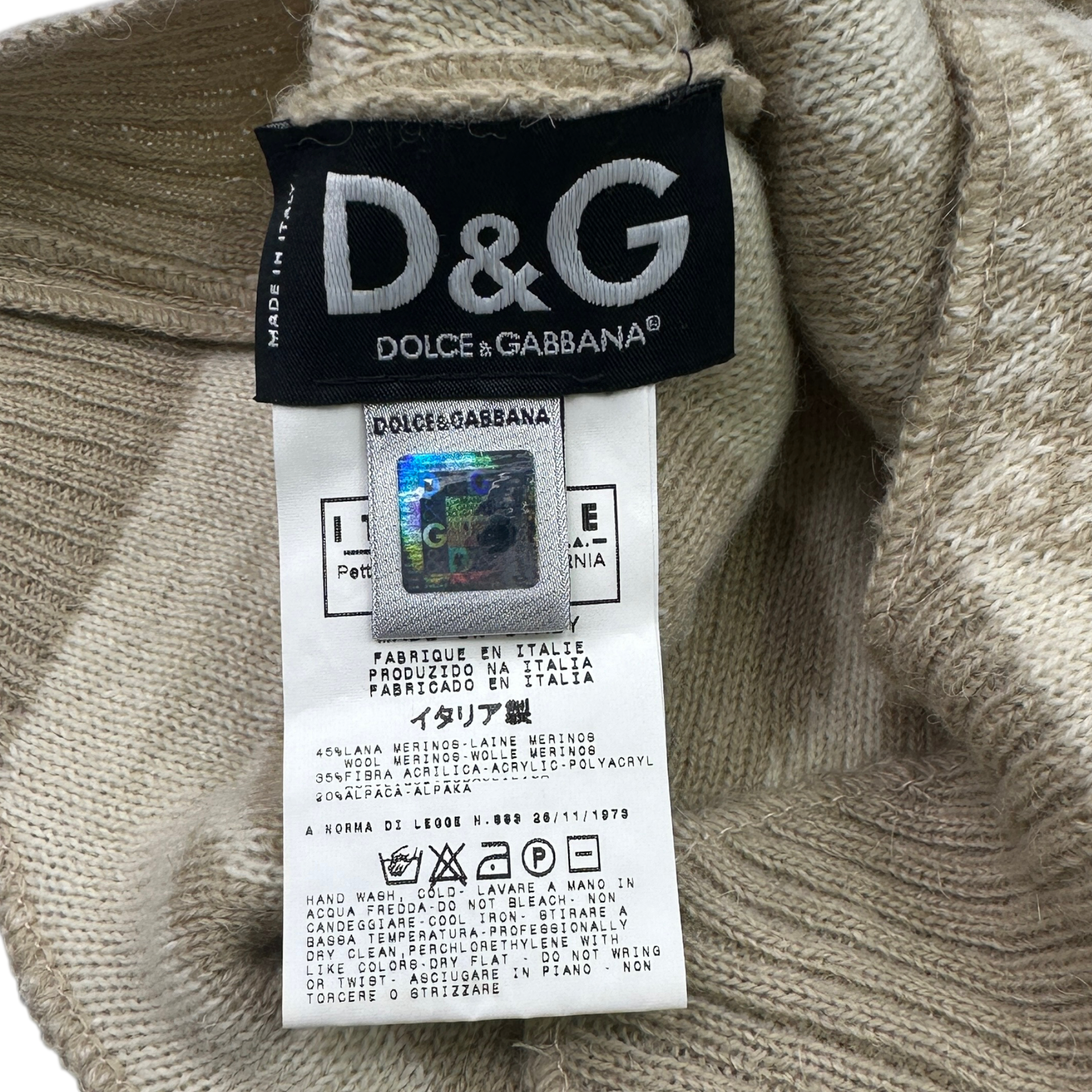 DOLCE & GABBANA WOOL-BLEND TASSLE BEANIE