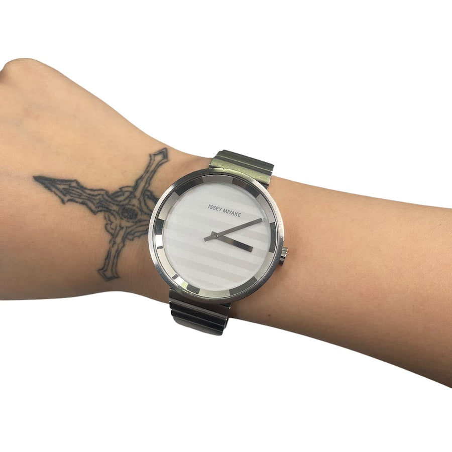 ISSEY MIYAKE VJ20-0110 QUARTZ MOVEMENT WATCH