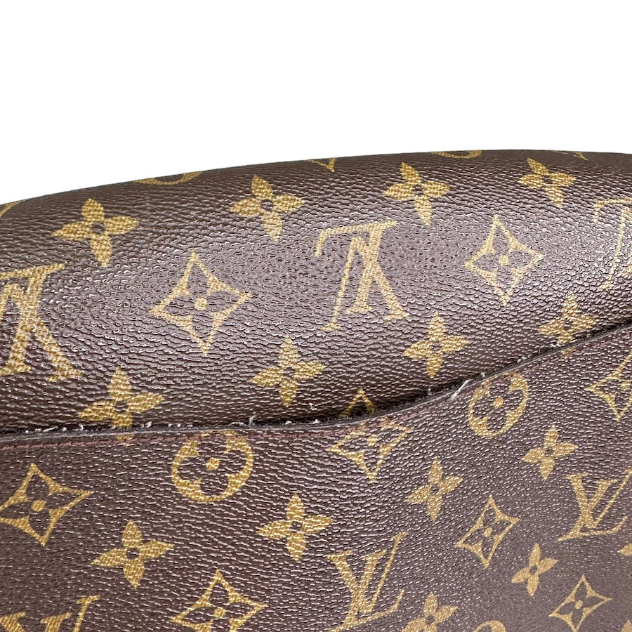 LOUIS VUITTON SAINT CLOUD MONOGRAM CROSSBODY BAG