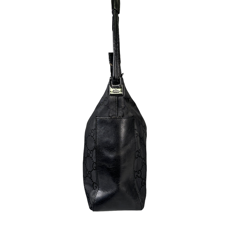 GUCCI BLACK GG NYLON SHOULDER BAG