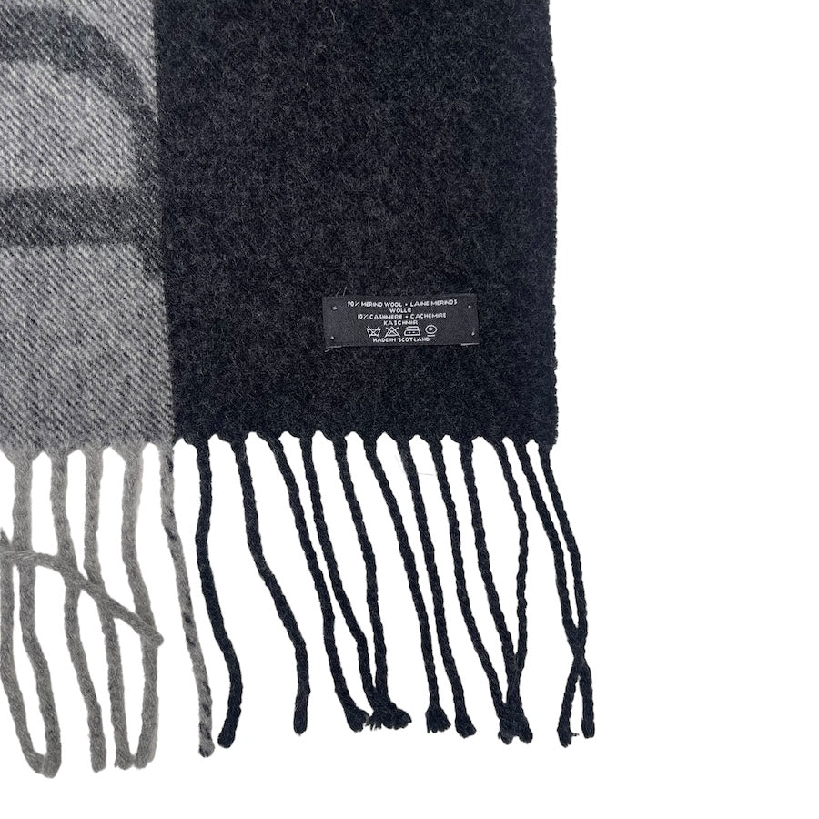 DIOR SPELLOUT SCARF BLACK/GREY 3HF10