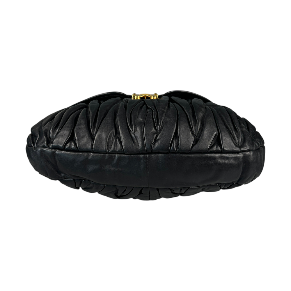 MIU MIU MATELASSE SHOULDER BAG - BLACK