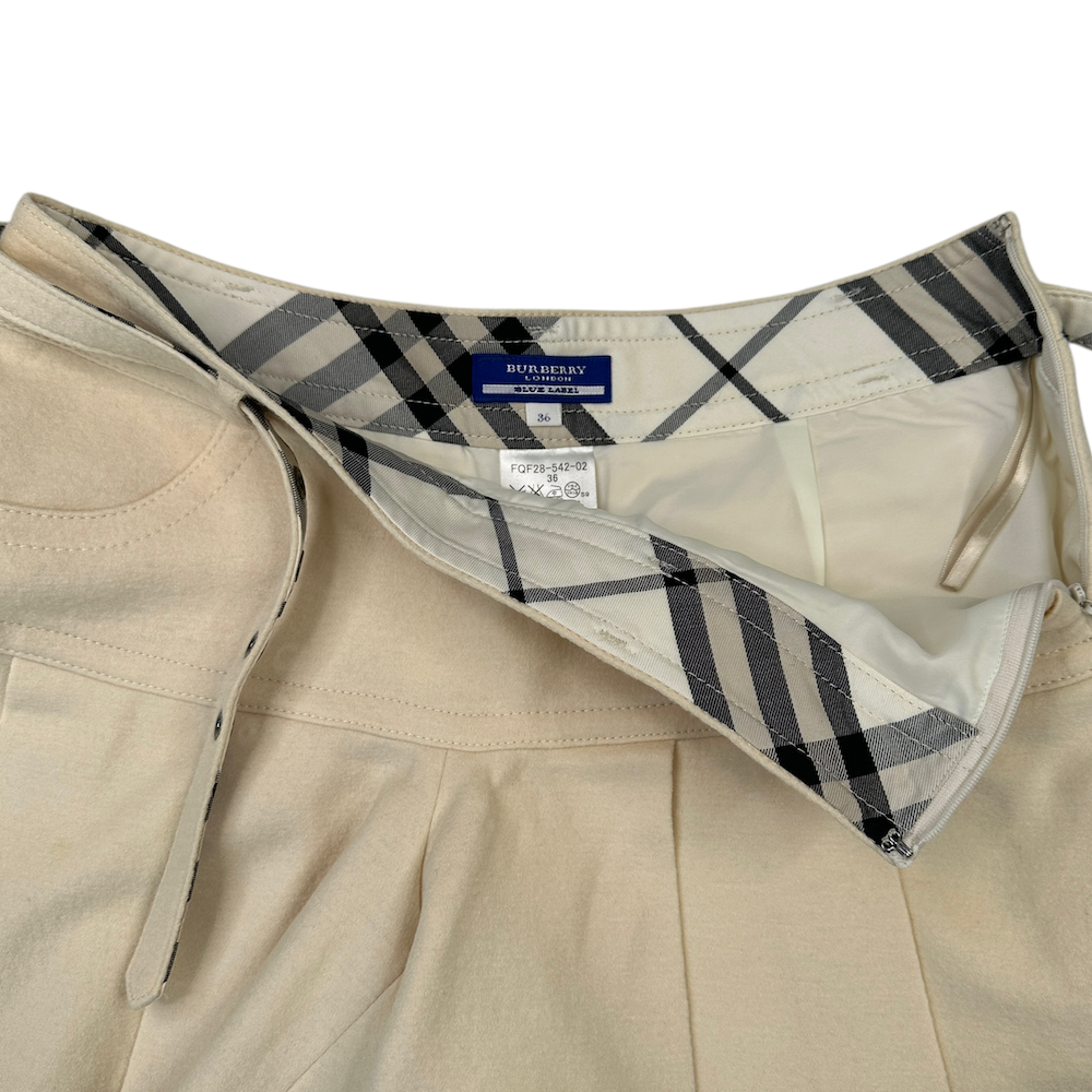 (36) BURBERRY BLUE LABEL WOOL SKIRT - CREAM