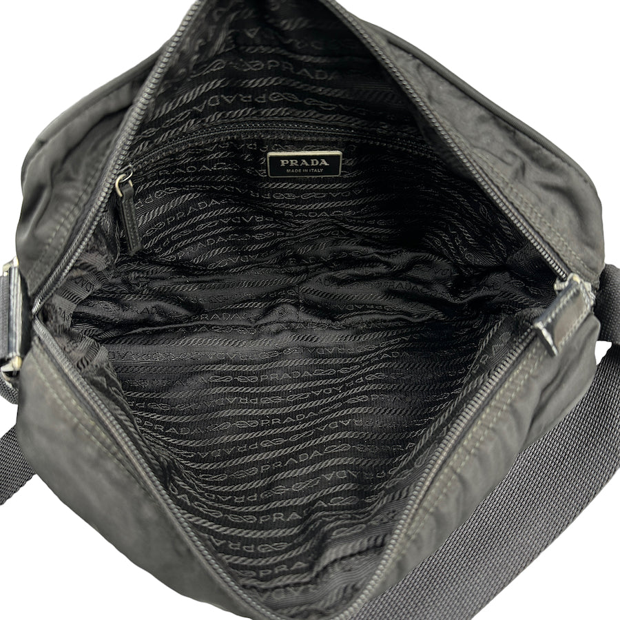 PRADA BLACK NYLON CAMERA CROSSBODY BAG (58)