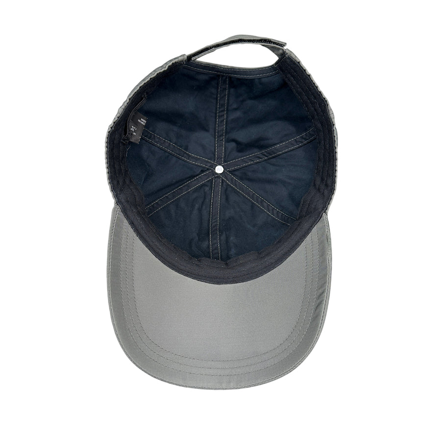 PRADA EMBROIDERED LOGO SILVER-GREY NYLON CAP GDF94