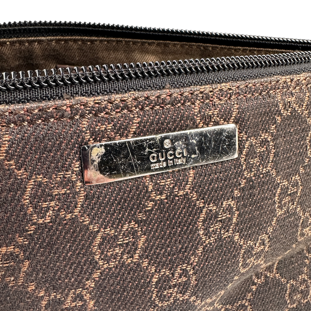 GUCCI GG CANVAS BOAT POCHETTE - BROWN