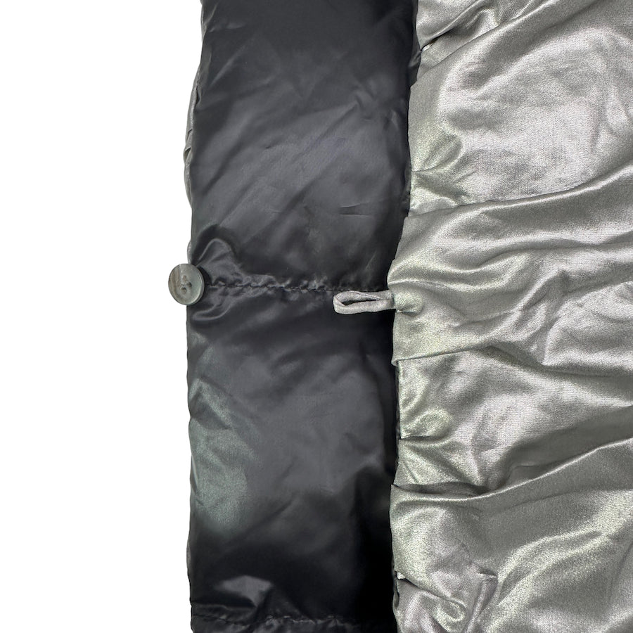 (NEW) ISSEY MIYAKE PUFFER DOWN SCARF - SILVER / BLACK