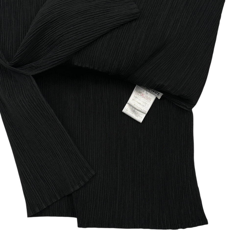 ISSEY MIYAKE PLEATED TANK TOP - BLACK