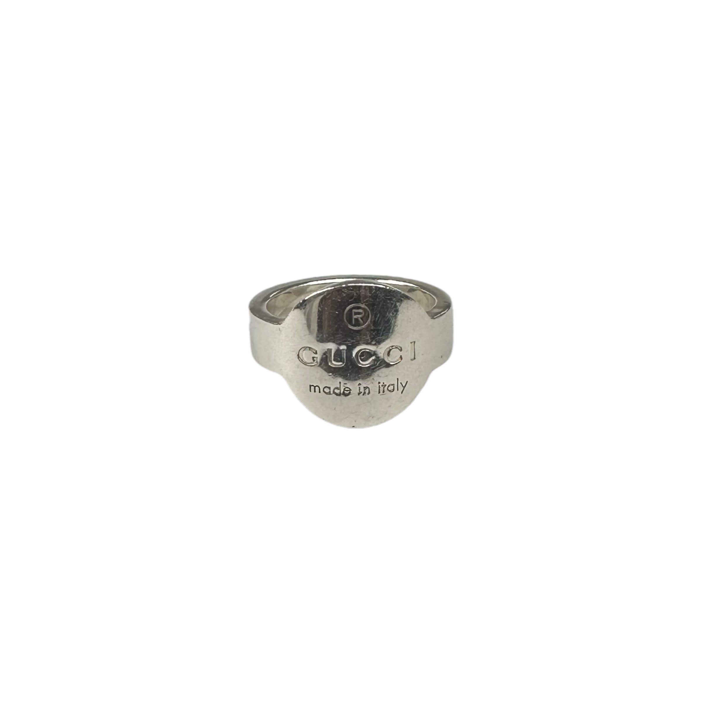 GUCCI ENGRAVED SPELLOUT RING