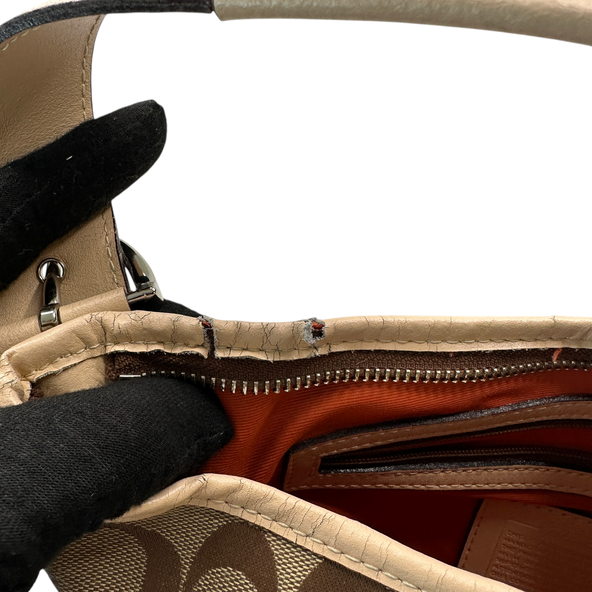 COACH SIGNATURE CANVAS SHOULDER BAG - BEIGE/TAN