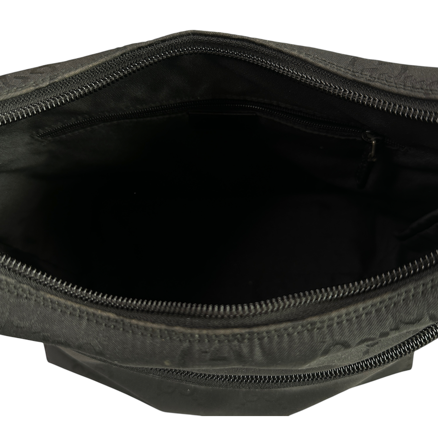 GUCCI GG NYLON HOBO SHOULDER BAG - BLACK