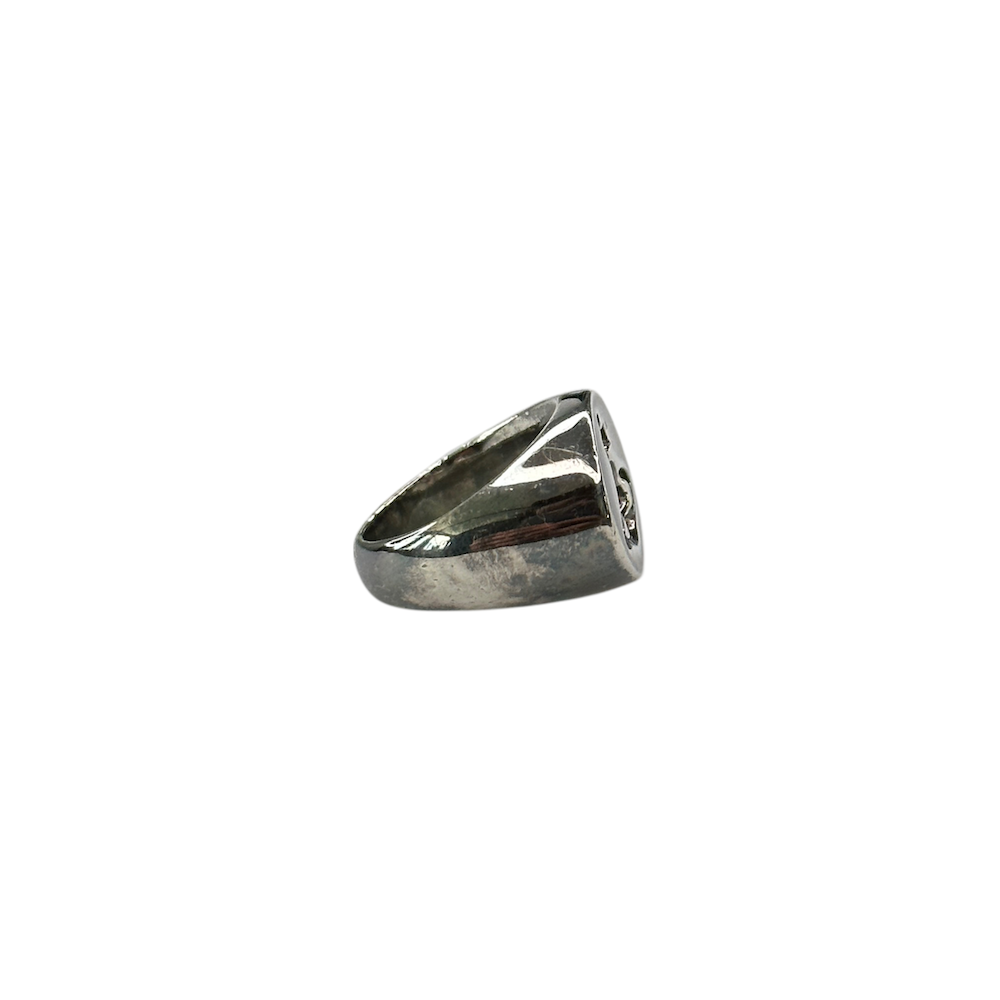 (5) VIVIENNE WESTWOOD 925 SILVER SIGNET RING