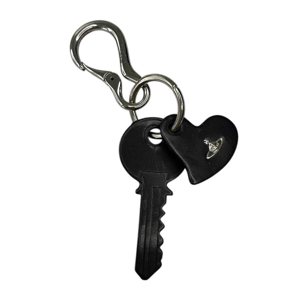 VIVIENNE WESTWOOD KEY & HEART KEYCHAIN