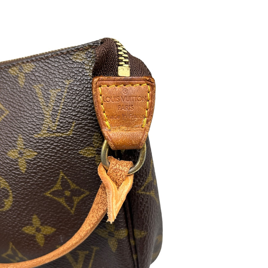 LOUIS VUITTON POCHETTE MONOGRAM BAG (AR0051) 093UF