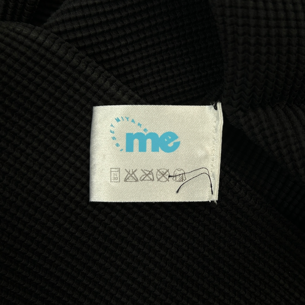 ISSEY MIYAKE ME HIGH NECK TOP