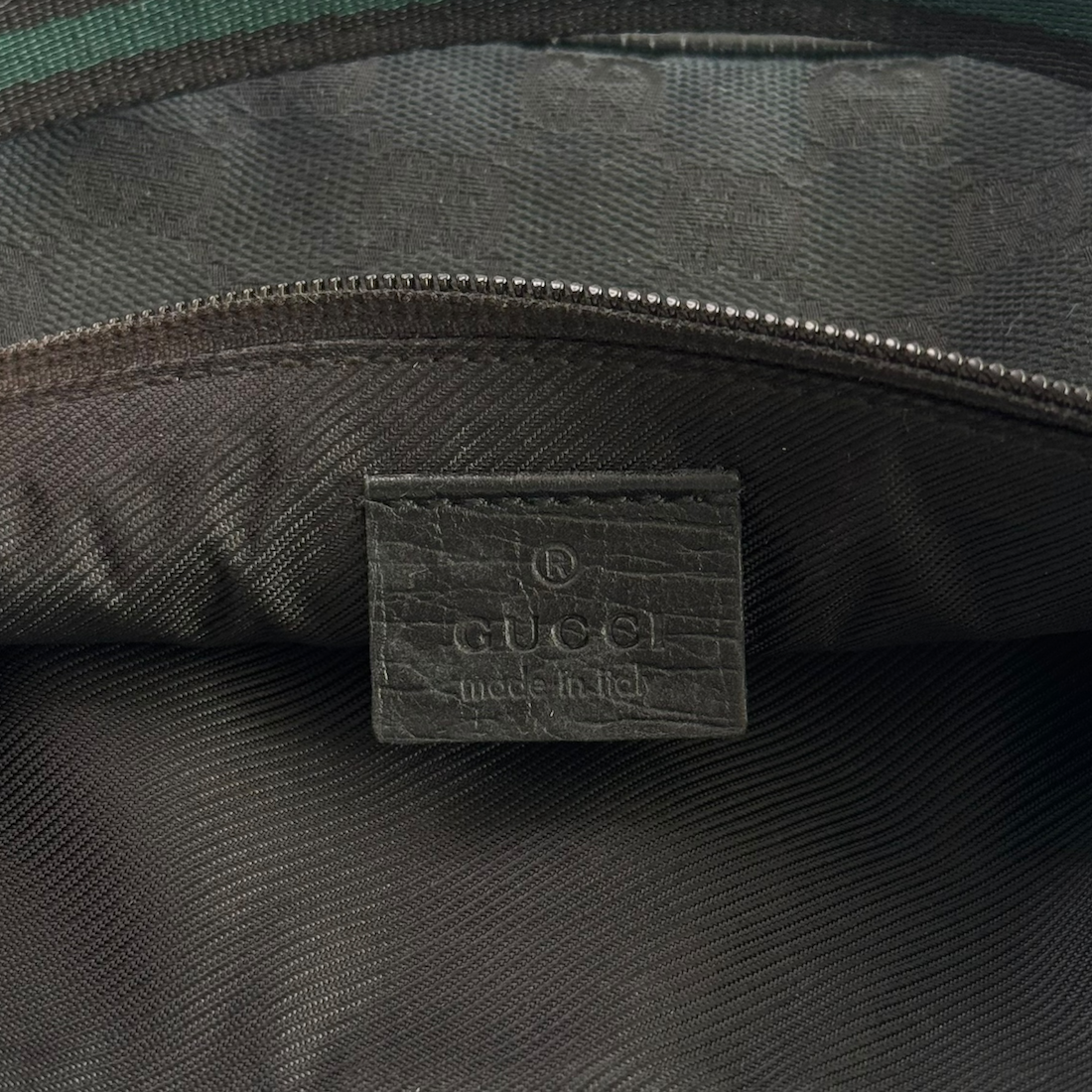 GUCCI GG CANVAS BOAT POCHETTE - BLACK/GREEN