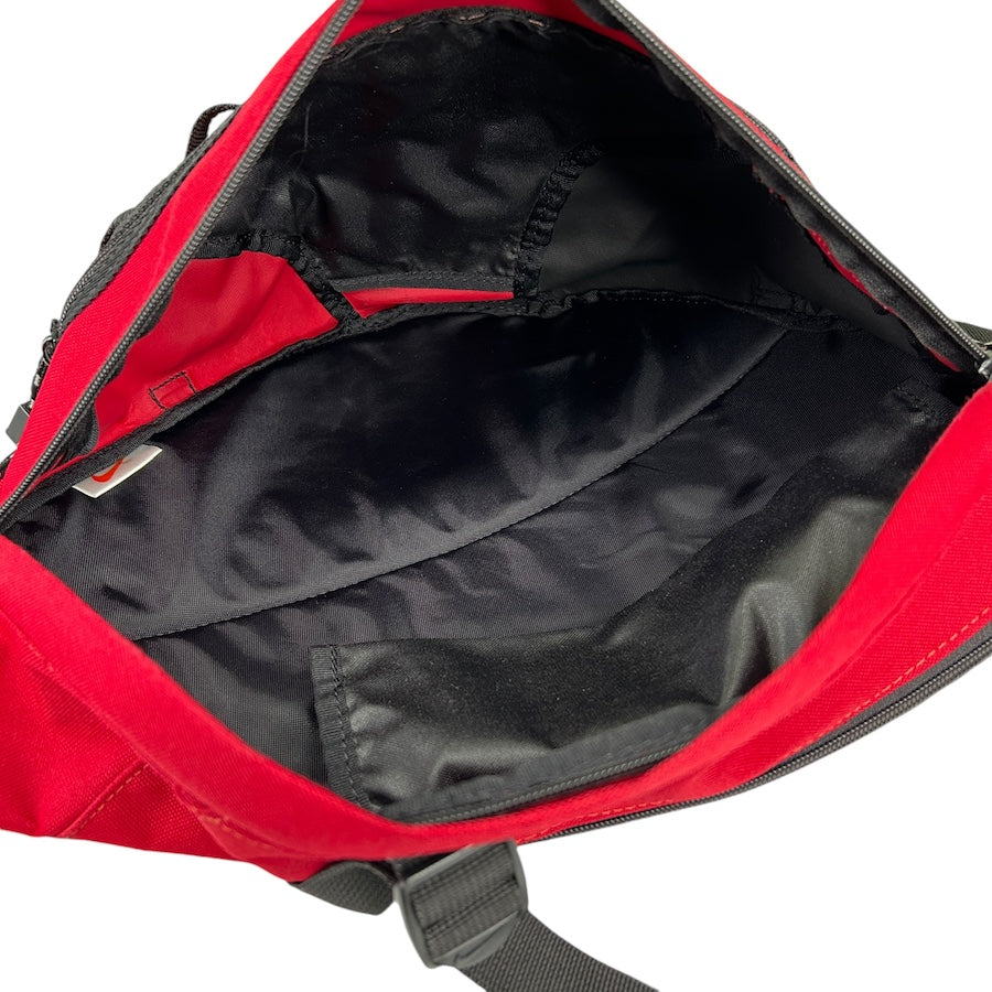 NIKE Y2K UTILITY SLING BAG - RED