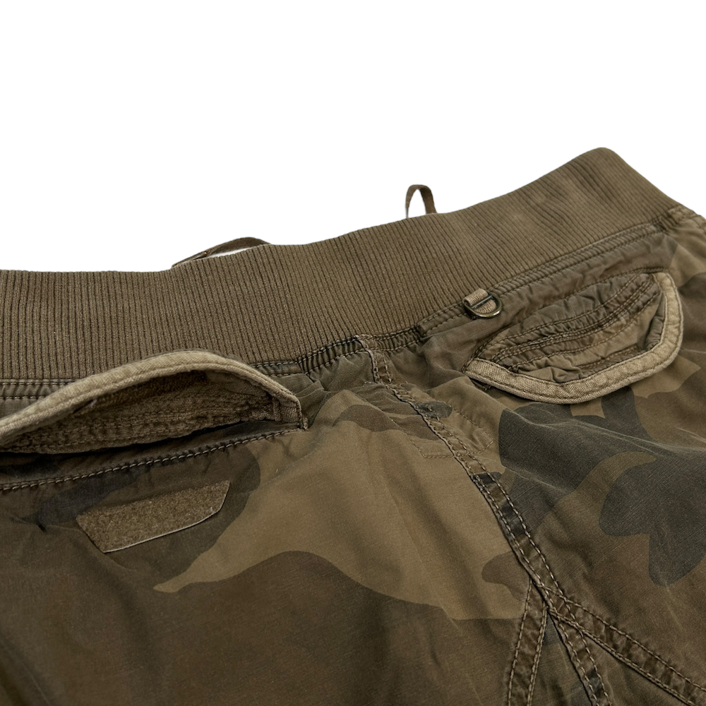 G.O.A CAMO CARGO ZIP SKIRT
