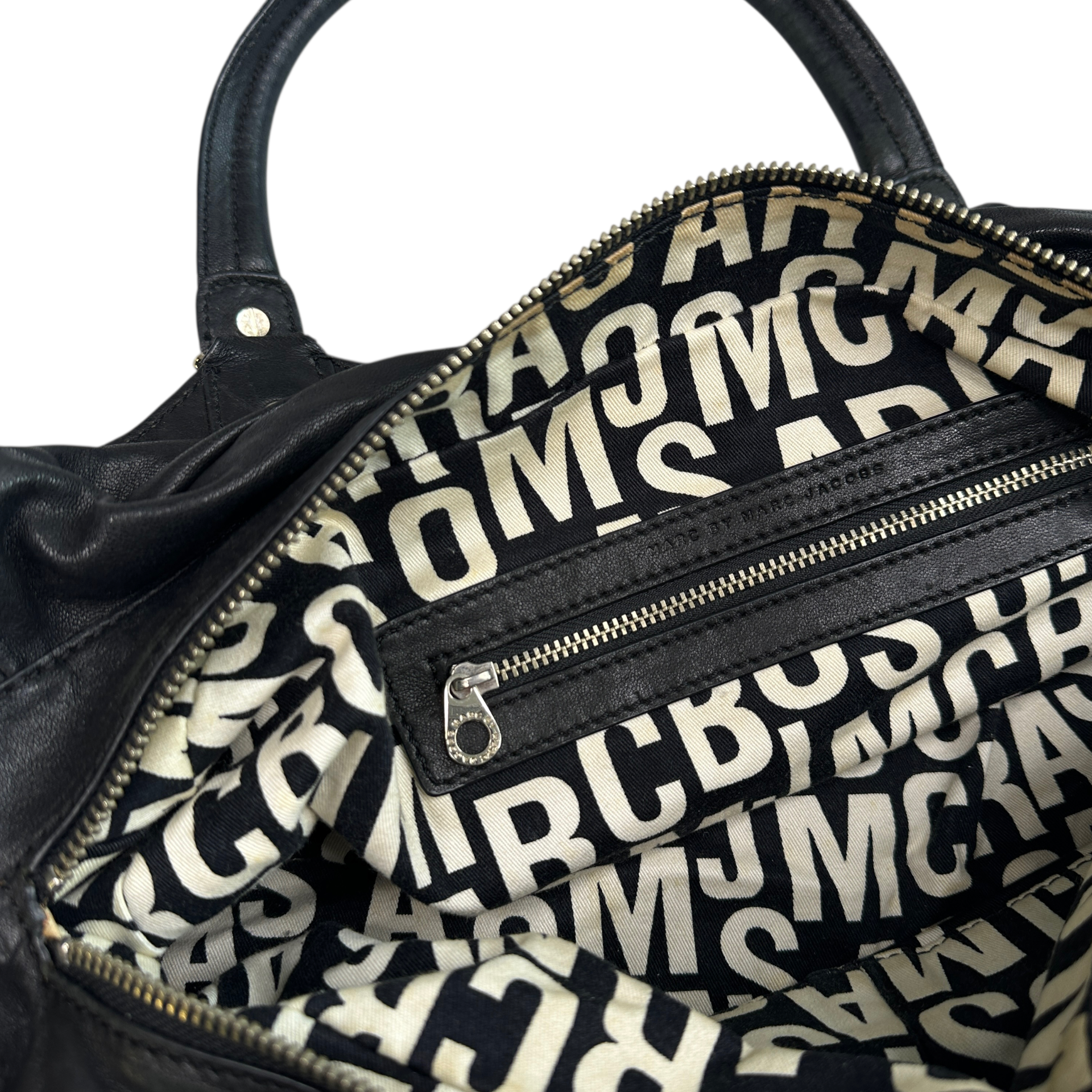 MARC BY MARC JACOBS LEATHER SHOULDER BAG - BLACK