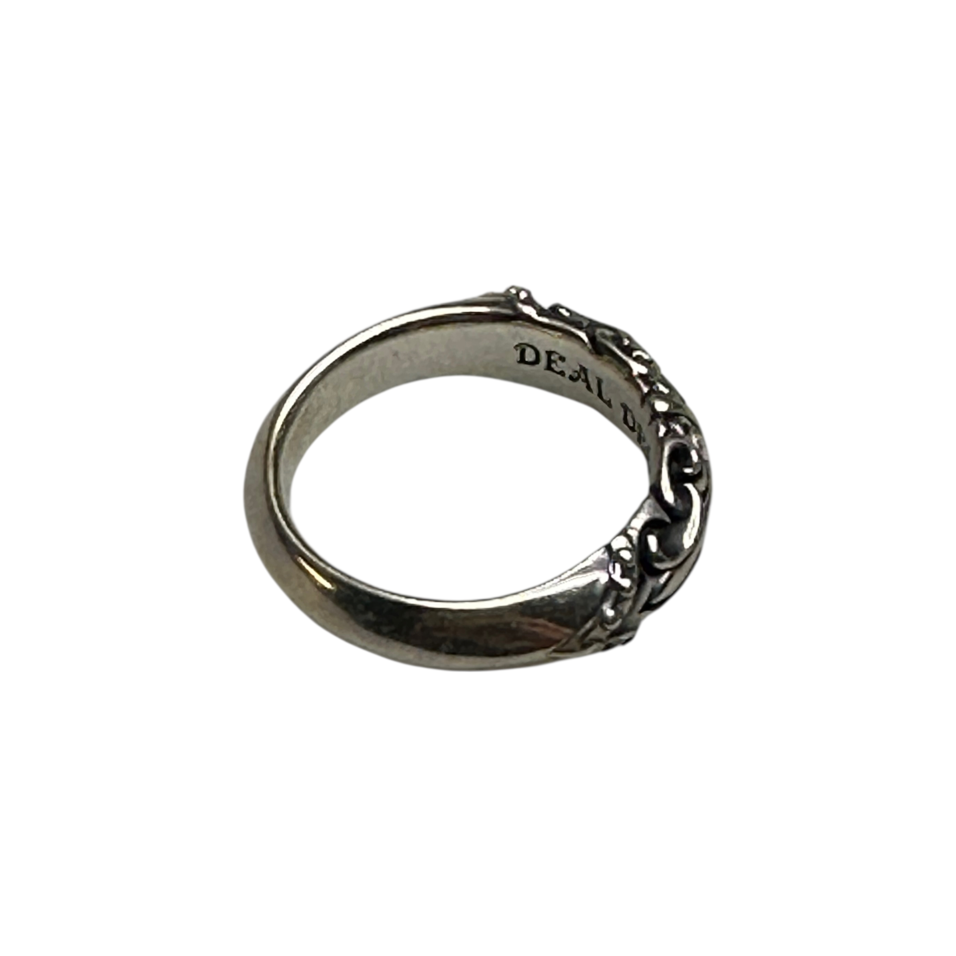 (16) DEAL DESIGN MASQUERADE LINE RING - 925 SILVER