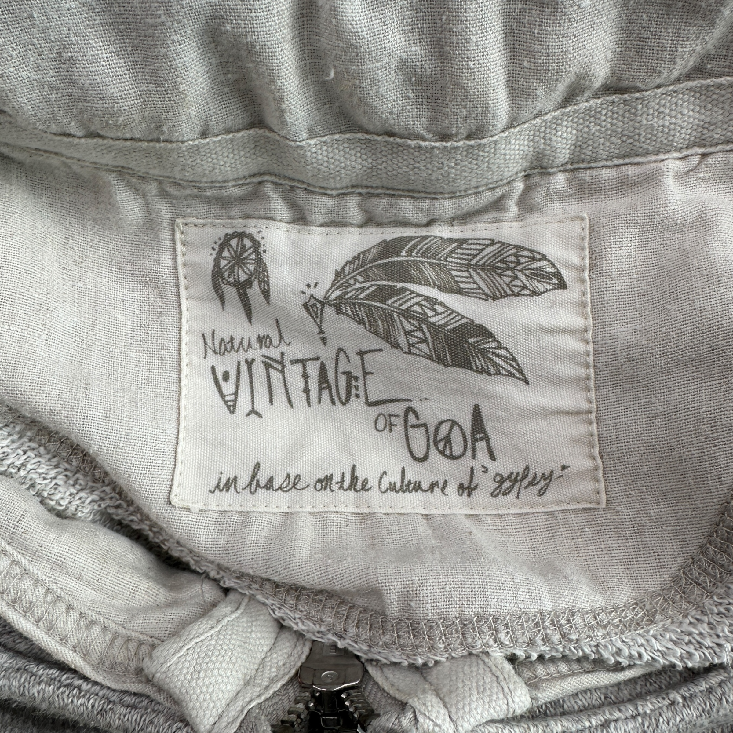 G.O.A. SLEEVELESS HOODIE - GREY